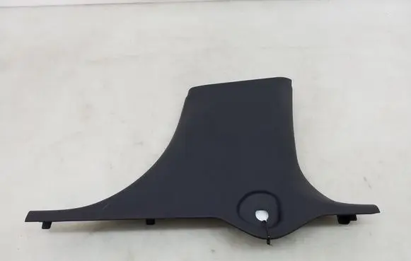 (B) pillar trim (bottom)