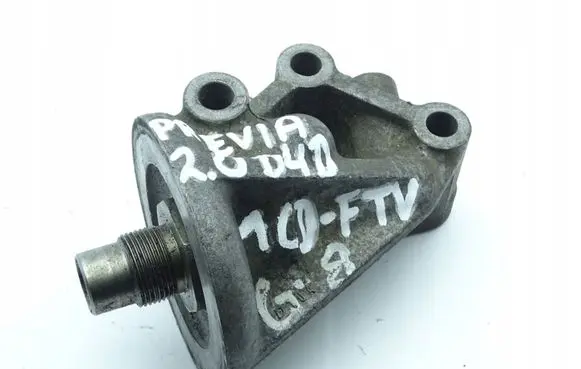 Volkswagen Phaeton Oil filter mounting bracket