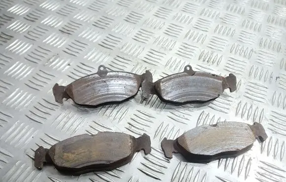 Opel Astra F Brake pads (front) 