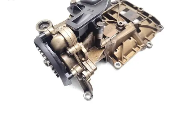 BMW 3 E90 E91 Oil pump 7798014