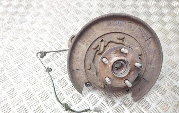 Subaru Outback Rear wheel hub spindle/knuckle 