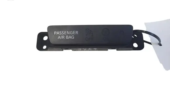 Passenger airbag on/off switch