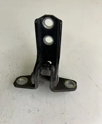 Peugeot 4007 Rear door lower hinge