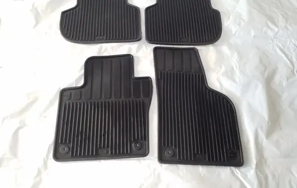 Volkswagen Jetta VI Car floor mat set 