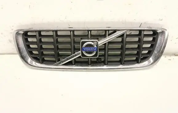 Volvo V70 Front bumper upper radiator grill 31255500