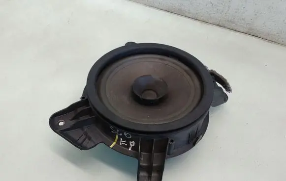 Volvo S60 Front door speaker 30679496