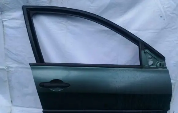 Renault Megane II Front door