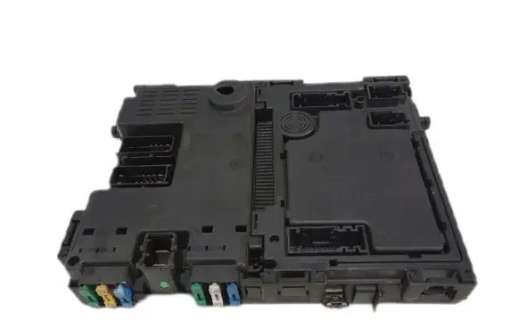 Peugeot 206 Fuse module 9626460880