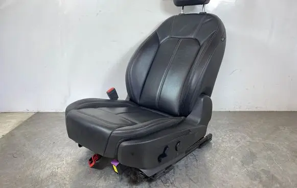 Alfa Romeo Stelvio Front driver seat 