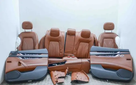 Maserati Quattroporte Interior set 105804313C 105088372C