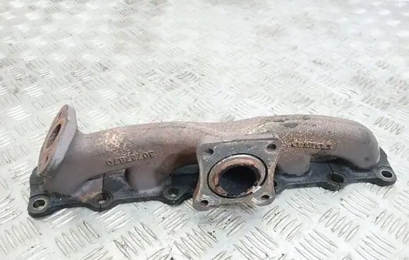 Volvo XC60 Exhaust manifold 30757870