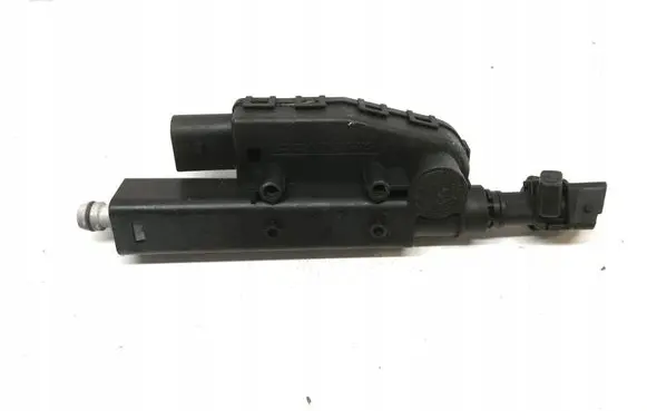 Volvo S80 Headlight washer spray nozzle A2C53108178