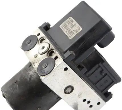 BMW 5 E39 ABS Pump 6750345 6750383 0265900001