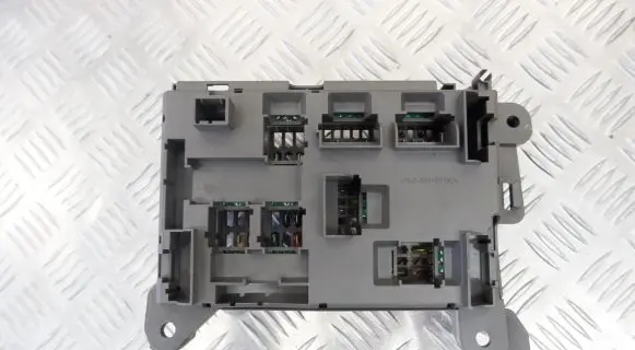BMW X5 E70 Fuse module 6931687