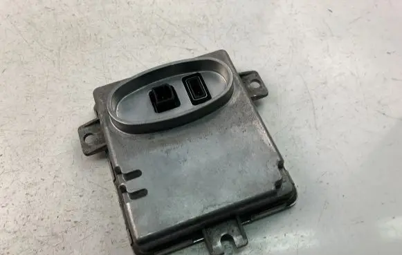 BMW 3 E90 E91 Xenon control unit/module 6948180