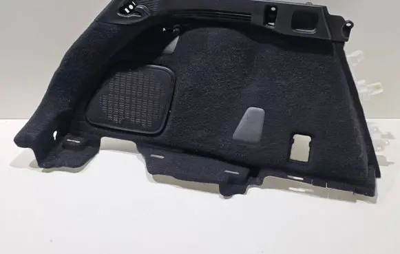 Trunk/boot side trim panel