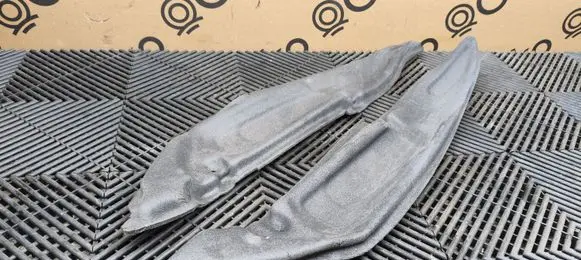Dodge Challenger Fender foam support/seal 