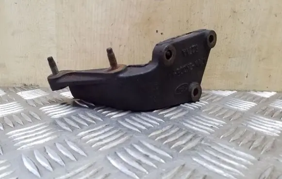 Ford Galaxy Engine mounting bracket 97VW3K305AA