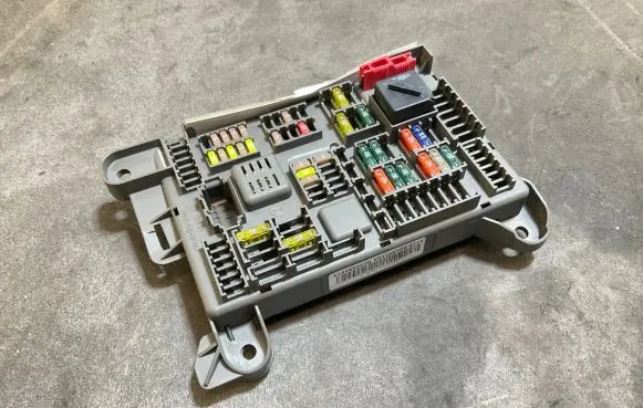 BMW X5 E70 Fuse module 518954021A 693168704 0349351993168704