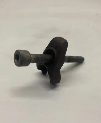 Land Rover Evoque I Fuel Injector clamp holder 