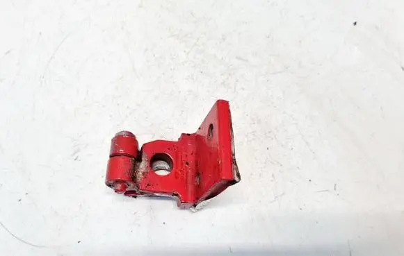Audi A4 S4 B5 8D Rear door lower hinge 8D0833402