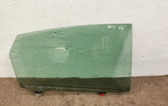 Toyota Prius (XW30) Rear door window glass