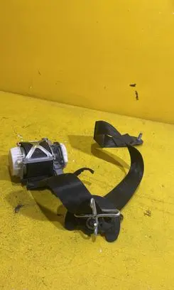 Peugeot 3008 I Seat belt trim 