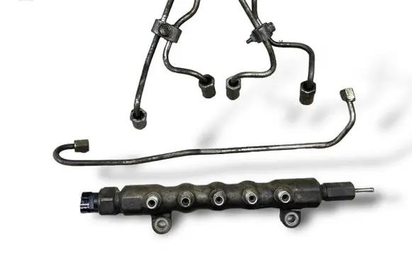 Mazda CX-7 Fuel main line pipe