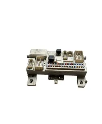 Volvo V50 Fuse module 8690720