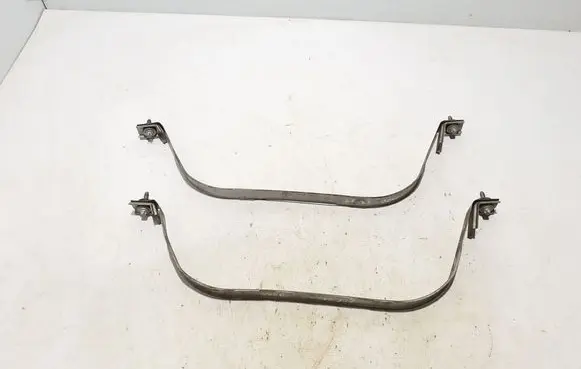 Mercedes-Benz GLE W167 Fuel tank mounting bracket A1674709800