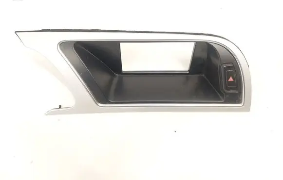 Audi A5 Sportback 8TA Radio/GPS head unit trim 8T1857186