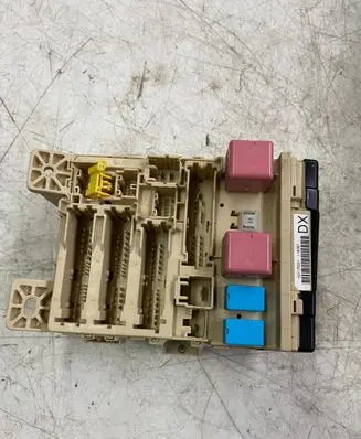 Lexus RX 330 - 350 - 400H Fuse module