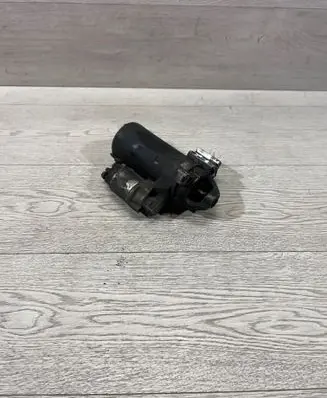 BMW 3 E90 E91 Starter motor 1005831596