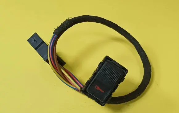 Audi A3 S3 8L Central locking switch button 8L0962107A