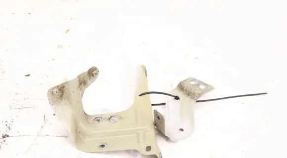 Seat Ateca Fender mounting bracket 575821167