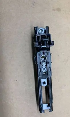 Mercedes-Benz GLE (W166 - C292) Front seatbelt A1668600088 6219