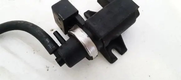 BMW 5 E39 Turbo solenoid valve 72279600 7.22796.002247906