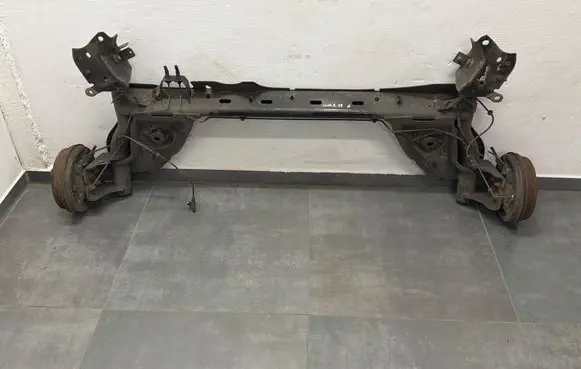 Renault Clio IV Rear axle beam 