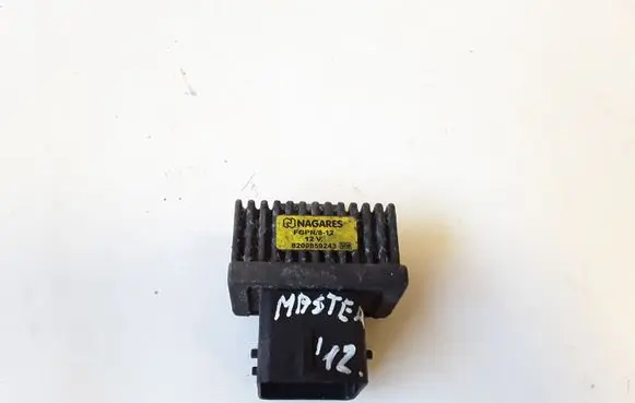 Renault Megane III Glow plug pre-heat relay 8200859243