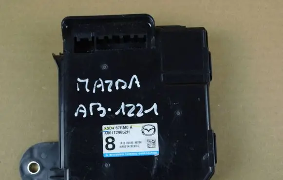 Mazda CX-5 II Gateway control module KSD467GM0A