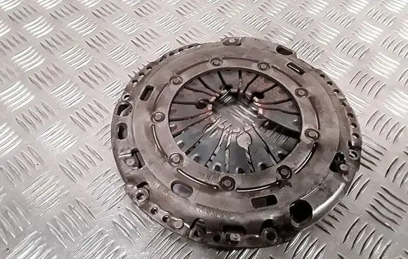 Volkswagen Golf Plus Pressure plate 3082001409