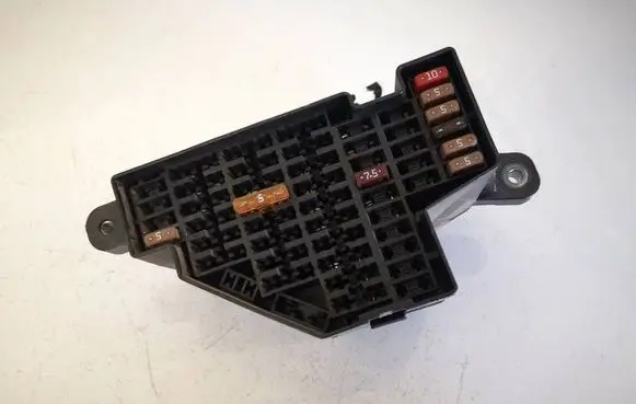 Skoda Octavia Mk2 (1Z) Fuse box set 