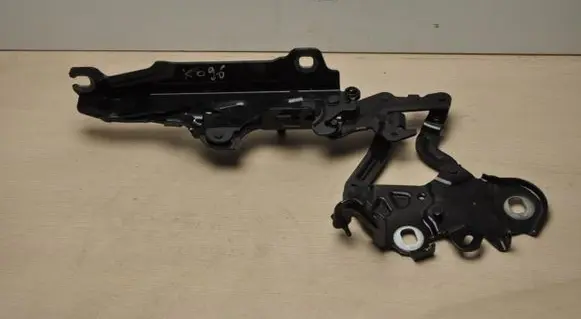 BMW 2 F44 Engine bonnet/hood hinges 7450924