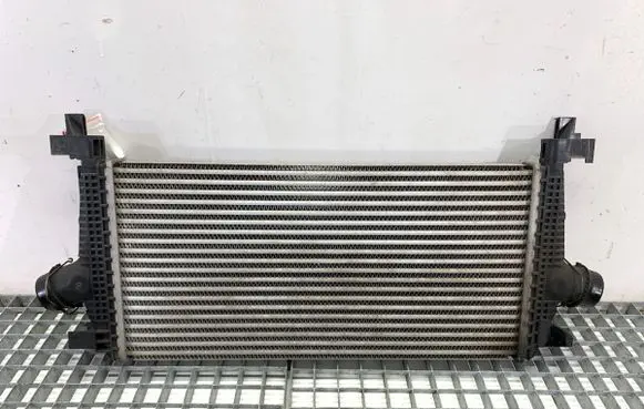 Opel Astra J Intercooler radiator 13267646