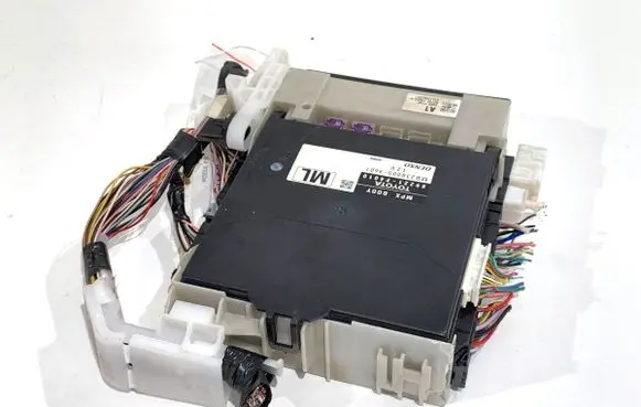 Toyota C-HR I Other control units/modules 89221-F4010