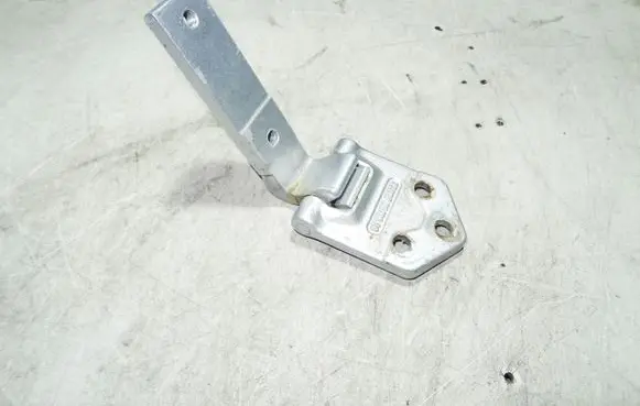 Volkswagen Caddy Tailgate/trunk/boot hinge 2K0827152C
