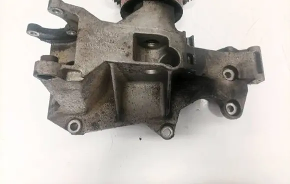 Audi A4 S4 B6 8E 8H Engine mounting bracket 038903143af