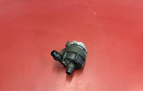 BMW X3 G01 Electric auxiliary coolant/water pump 8663248