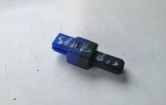 KIA Xceed Brake pedal sensor switch