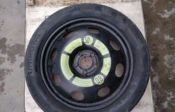 Ford Galaxy R18 spare wheel 